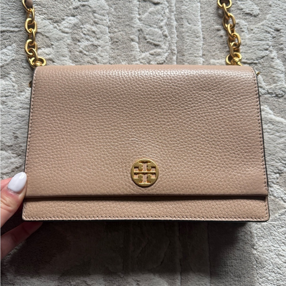 Tory Burch Beige Leather Crossbody with Gold Chain